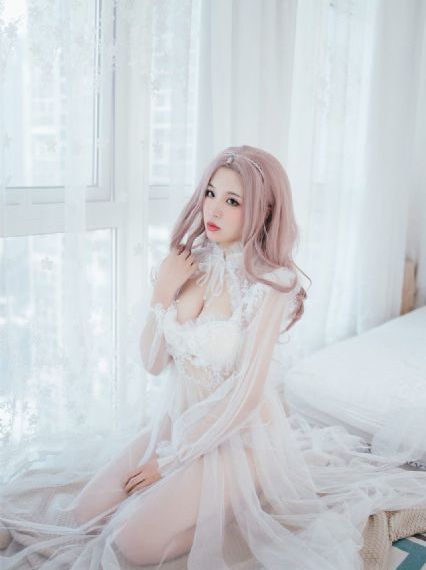 放荡的小yi子大胸_DVD免费观看视频